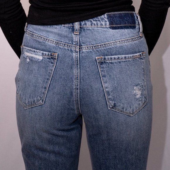 High Rise Straight Distressed Jeans - Picture 4 of 4